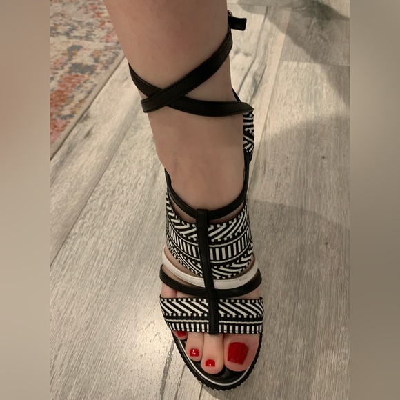 Authentic beautiful Hermes wedge sandals. Very unique and comfy! *pre-owned - Picture 2 of 9
